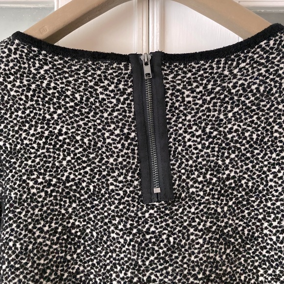 MED•ANTHROPOLOGIE•MOTH•B&W BEAUTIFULLY TEXTURED KNIT SWEATER• - Picture 7 of 8